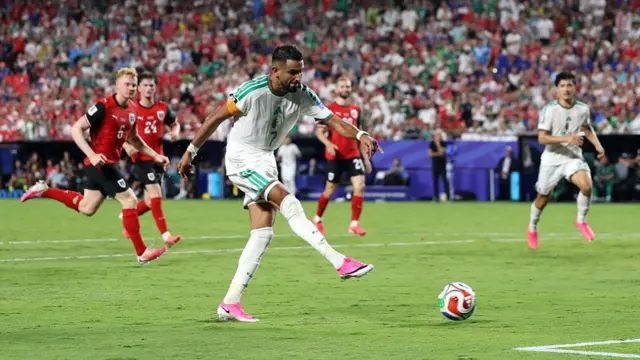 Riyad Mahrez scores