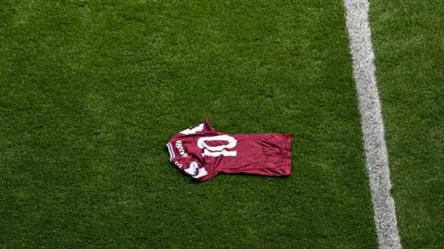Paul Clancy's number 10 jersey