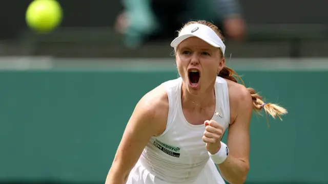 Harriet Dart celebrates winning the second set