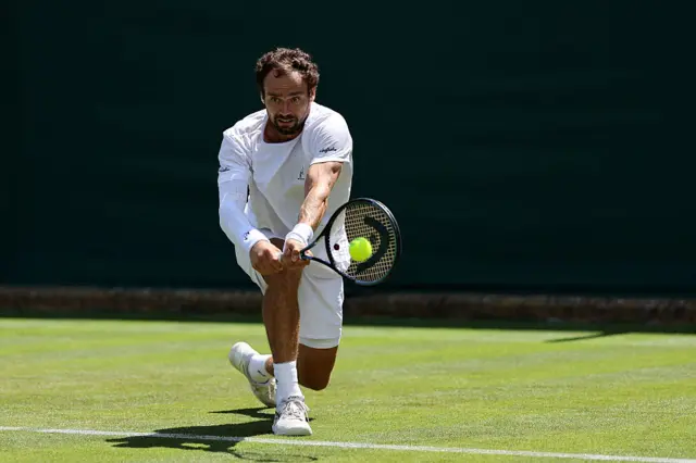 Roman Safiullin in action