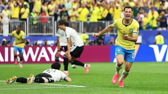 Gabriel Martinelli #22 of Brazil celebrates scoring his team's second goal during the FIFA World Cup 2026 Round Of 32 match between Brazil and Japan.