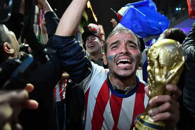 Paraguayan fans celebrate