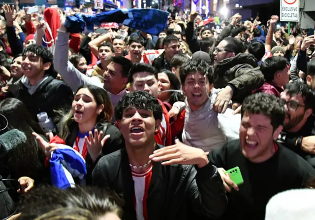 Paraguayan fans celebrate