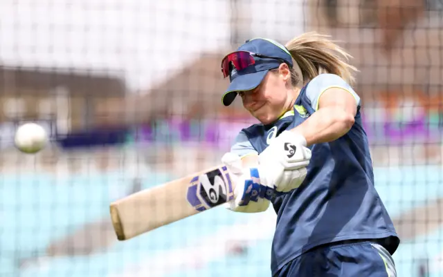 Ellyse Perry warms up before the Women's T20 World Cup semi-final between Australia and West Indies