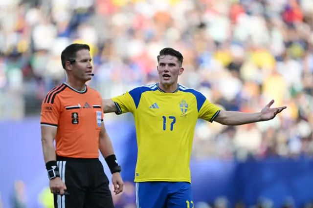 Viktor Gyokeres #17 of Sweden reacts
