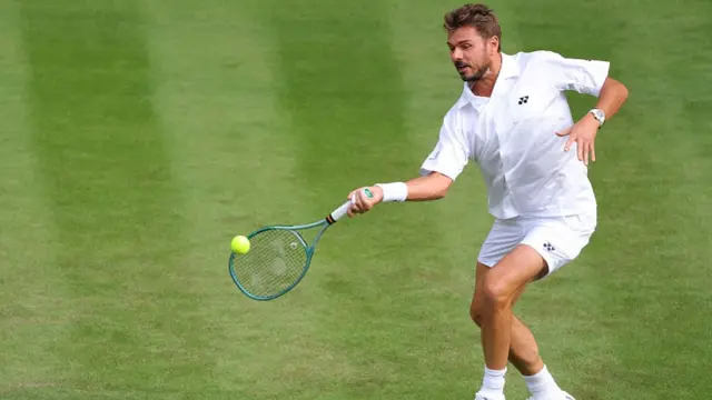 Stan Wawrinka hits a forehand
