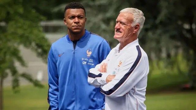 France's head coach Didier Deschamps and France's forward Kylian Mbappe
