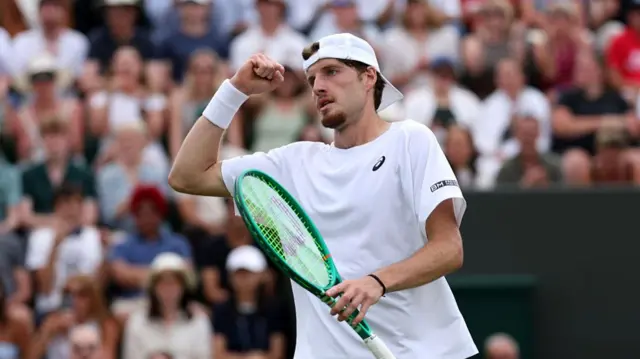 Toby Samuel of Great Britain celebrates a point