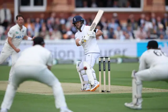 Ben Duckett batting v New Zealand