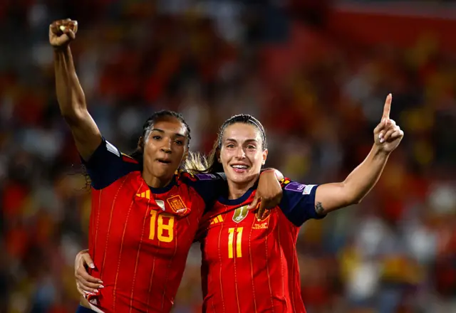 Alexia Putella celebrates with Paralluelo