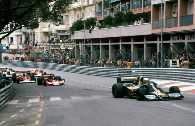 Jody Schekter leads the field during the 1977 Monaco Grand Prix in his Wolf