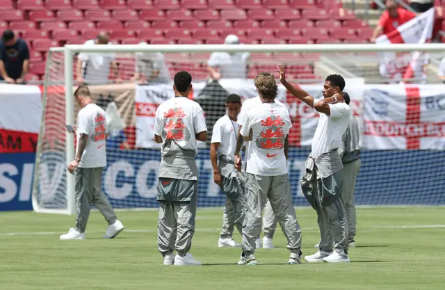 ude Bellingham #10 of England waves to the crowd prior to the international friendly match between England and New Zealand at Raymond James Stadium on June 06, 2026 in Tampa, Florida