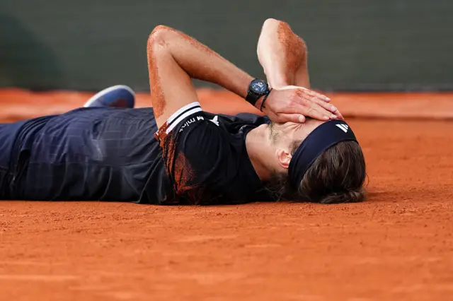 Alexander Zverev celebrates French Open victory