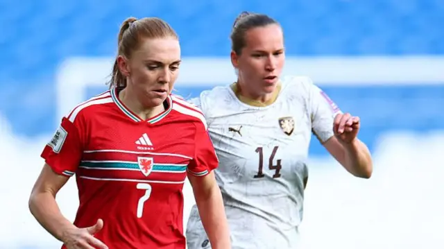 Ceri Holland of Wales (left) is challenged by Michaela Khyrova of Czech Republic