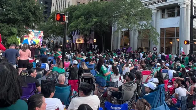 Mexico fans, Fort Worth