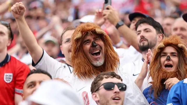England fans in America