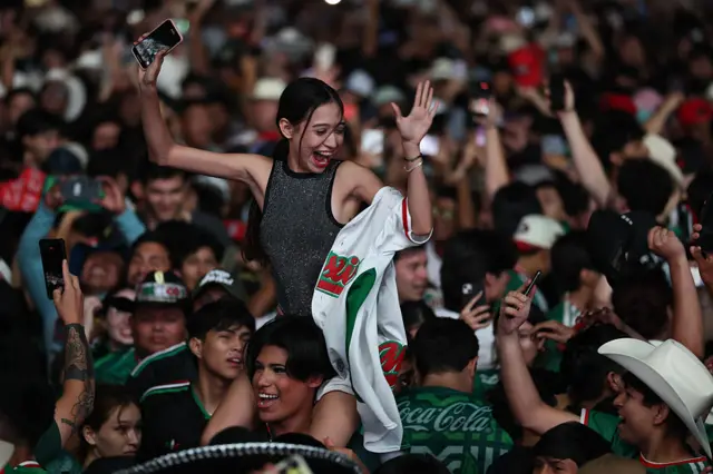 Mexico fans celebrate