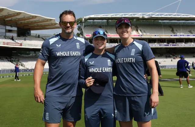 Mady Villiers with Nat Sciver-Brunt and Alex Gidman after her Test cap presentation