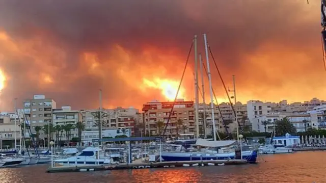 The fire in Los Gallardos as seen from the Port of Garrucha, on 10 July, 2026
