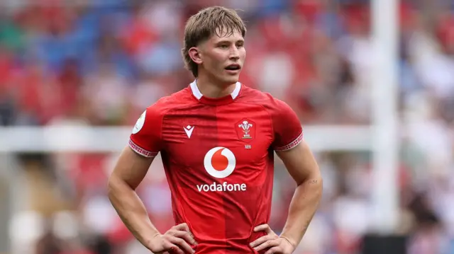 Ellis Mee in action for Wales against Fiji