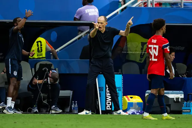 Thomas Tuchel gestures on the touchline