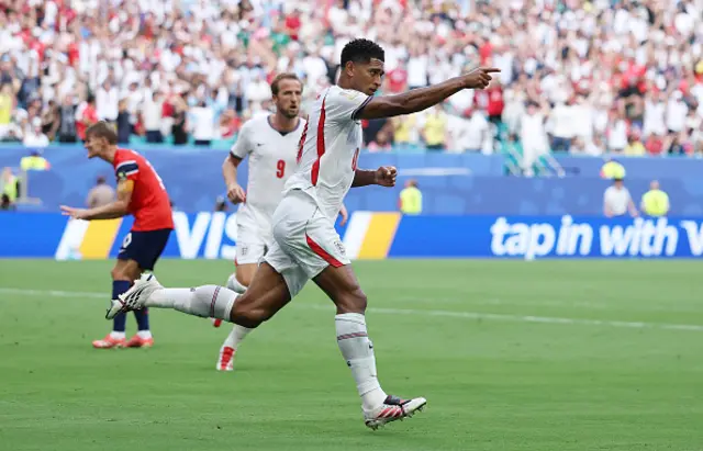 Jude Bellingham #10 of England celebrates