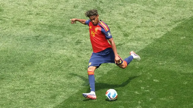 Lamine Yamal #19 of Spain controls the ball during the FIFA World Cup 2026 Quarter Final match between Spain and Belgium at Los Angeles Stadium on July 10, 2026 in Inglewood, California.