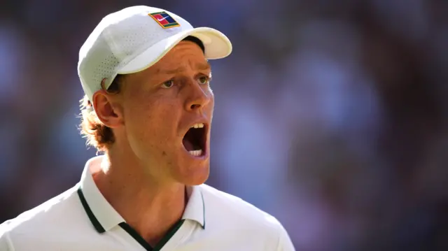 Jannik Sinner roars