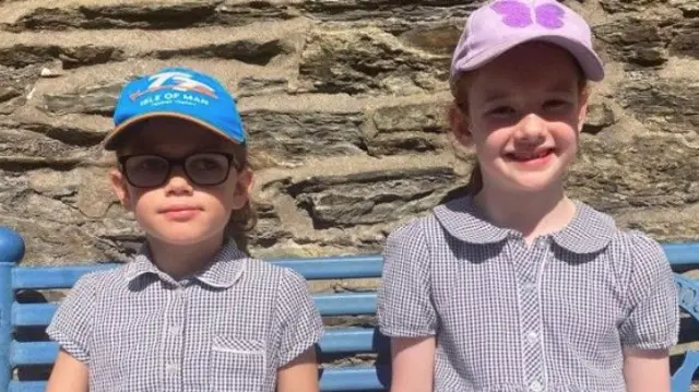 Scoill yn Jubilee pupils