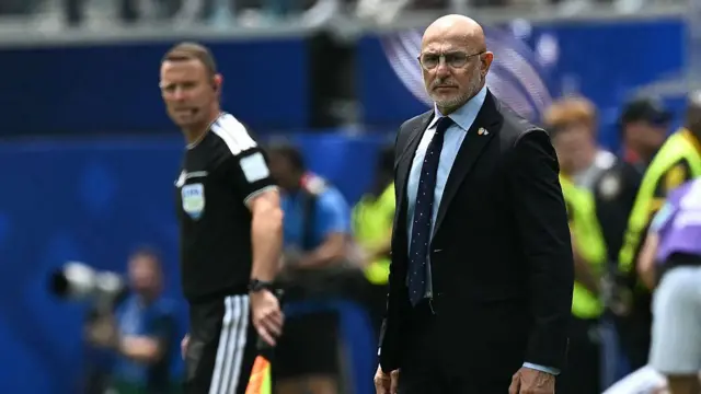 Spain's head coach Luis de la Fuente
