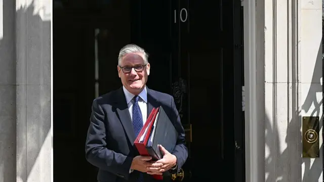 Keir Starmer departs Downing Street to head to PMQs for the final time