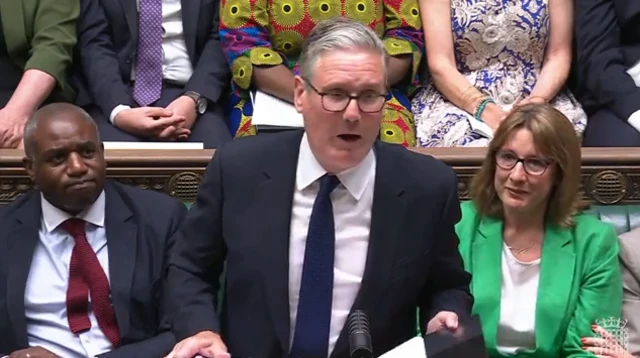 Rachel Reeves visibly emotional as Keir Starmer delivered his final PMQs