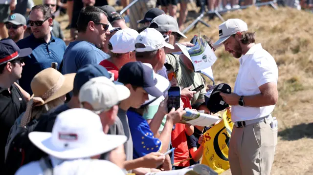 Tommy Fleetwood and fans