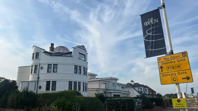 Round House