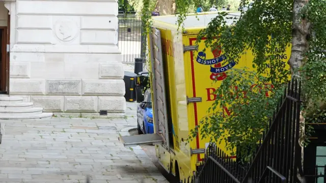 A van from Bishop's Move in the premises of Downing Street