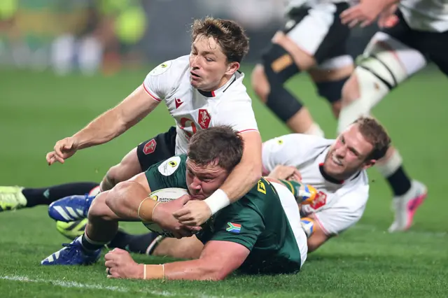 Jasper Wiese of South Africa scores his team's first try