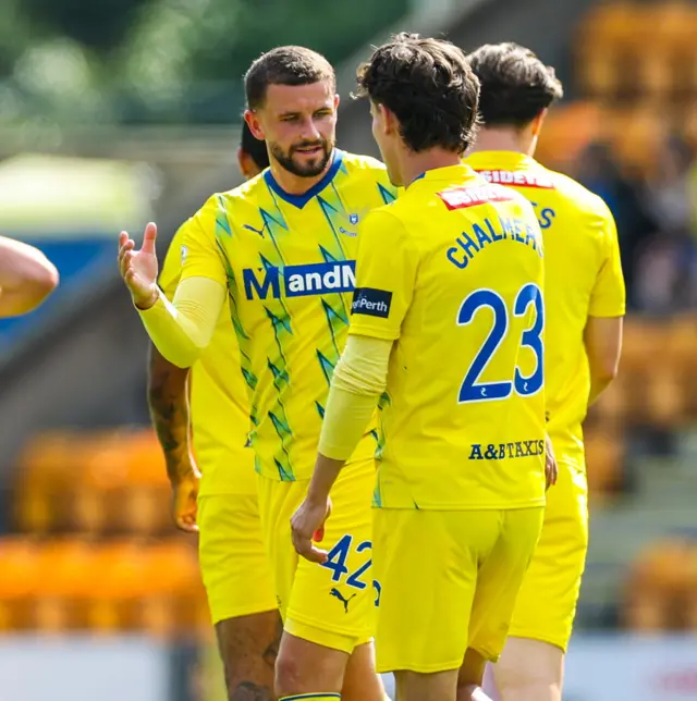 St Johnstone 2-0 Greenock Morton