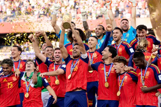 Spain trophy lift 2026 men's wc