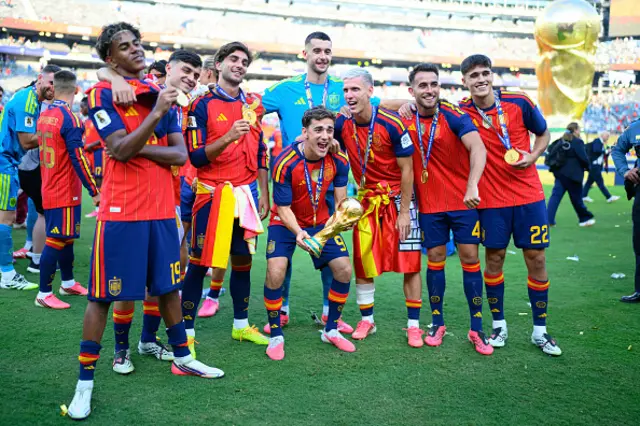 The team of Spain celebrates the victory with the FIFA World Cup USA 2026 Winner's Trophy