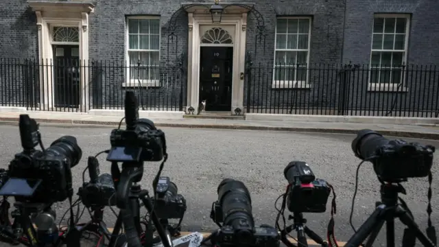Cameras lined up on the street in front of No 10.