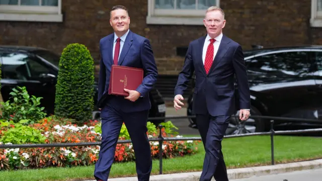 Wes Streeting and Chris Bryant walking