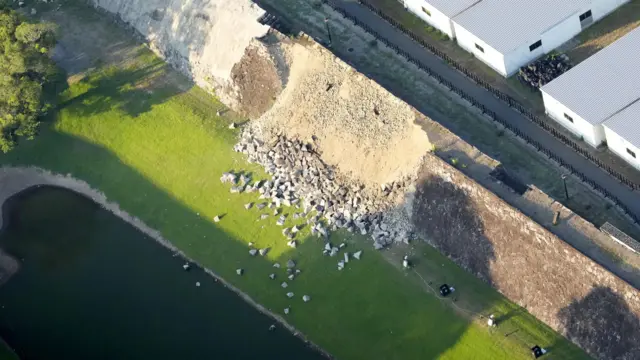 Kumamoto castle collapsed walls from above
