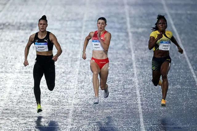 Amy Hunt wins women's 100m semi-final at 2026 Commonwealth Games