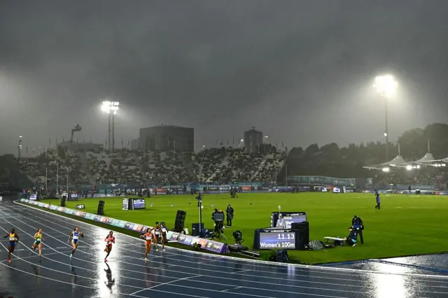 Rain at Scotstoun