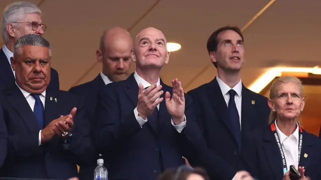 Debbie Hewitt, Chairwoman of The FA (R) looks on with FIFA President Gianni Infantino & Argentina FA President Claudio Tapia (L) prior to the FIFA World Cup 2026 Semi Final match between England and Argentina at Atlanta Stadium on July 15, 2026 in Atlanta, United States.