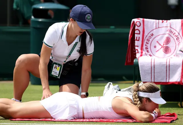 Anna Kalinskaya receives treatment