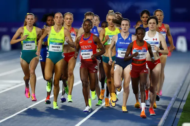 Laura Muir in action