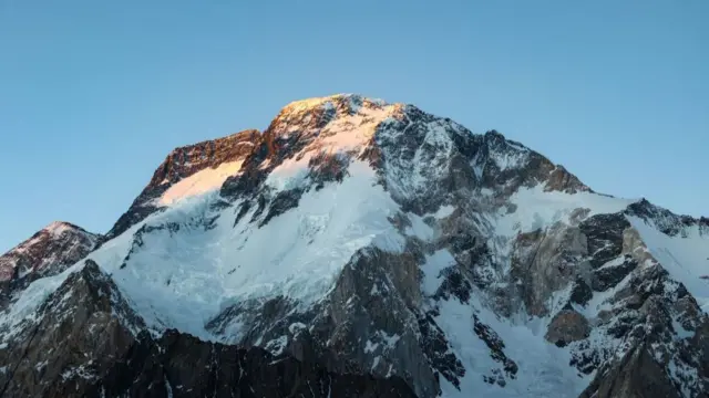 A close shot of Broad Peak