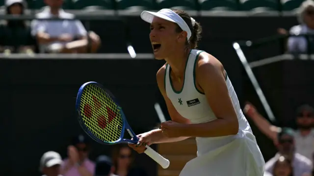 Elise Mertens