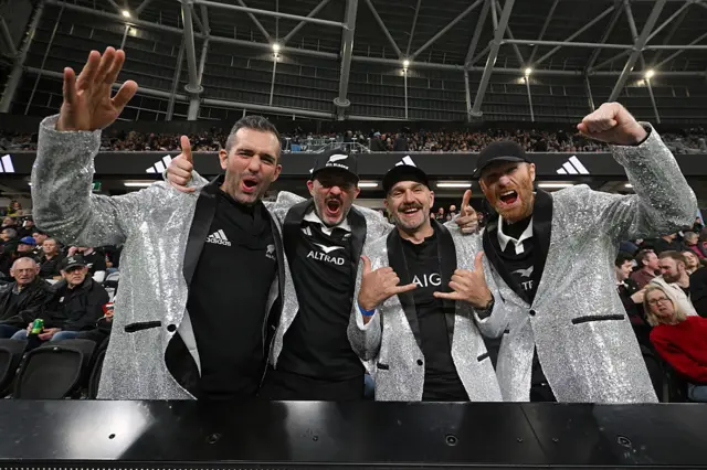 New Zealand fans